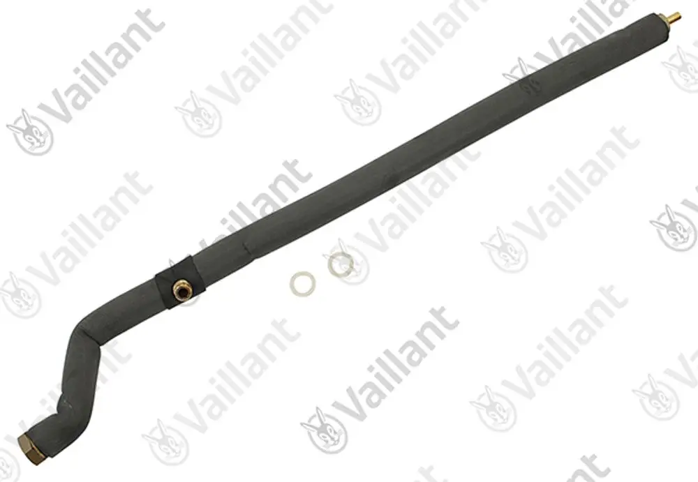 Langes, gebogenes Rohr von Vaillant mit einer Verbindung und einer Dichtung. Das Rohr hat eine schwarze Ummantelung und zwei Anschlussstellen.